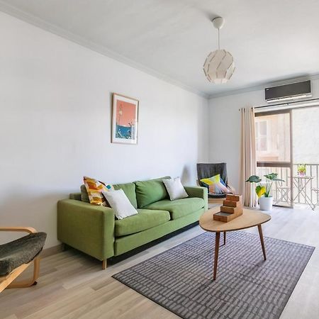 Stylish 3 Bedroom Apartment - St. Julians - 5 Mins From Balluta Bay سانت جوليان المظهر الخارجي الصورة