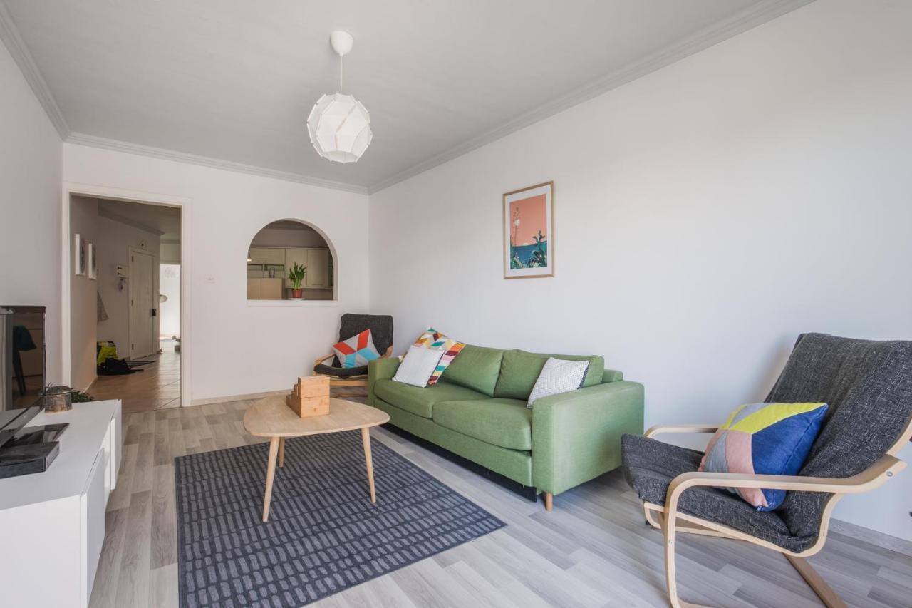Stylish 3 Bedroom Apartment - St. Julians - 5 Mins From Balluta Bay سانت جوليان المظهر الخارجي الصورة