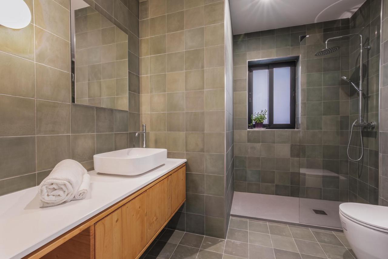 Stylish 3 Bedroom Apartment - St. Julians - 5 Mins From Balluta Bay سانت جوليان المظهر الخارجي الصورة